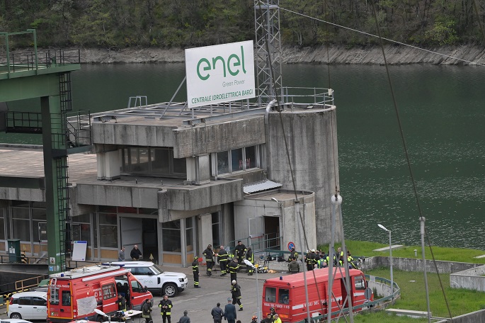 Death toll rises to 7 in Italian power station explosion