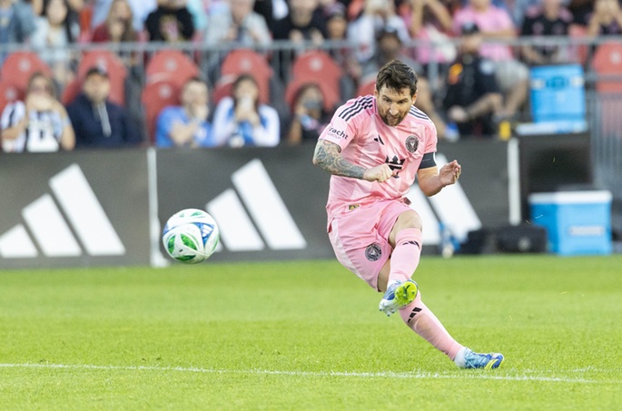 Messi steers Inter Miami into conference semis