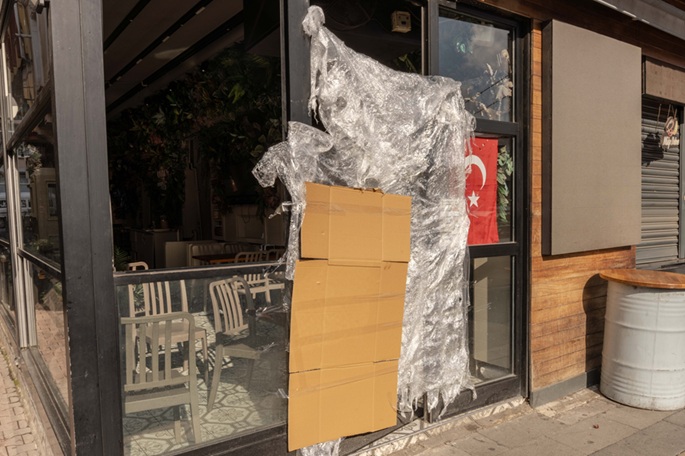 Istanbul hotel evacuated after deaths of German mother, children