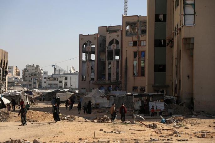 Gaza students return to war-damaged colleges, holding onto hope amid ruins