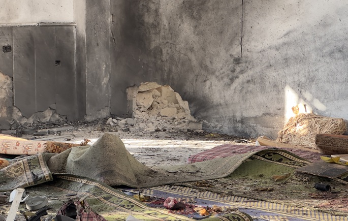 8 killed in mosque blast in Syria