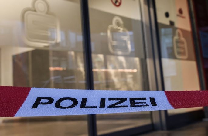 German bank hit by elaborate vault heist to remain closed