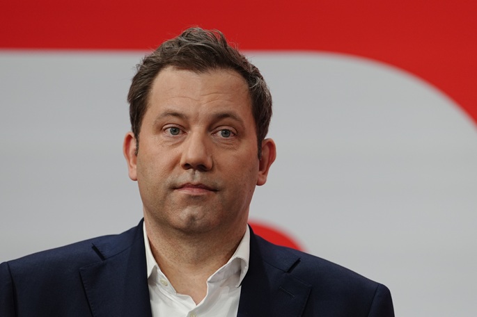 German SPD chief critical of US approach in Venezuela