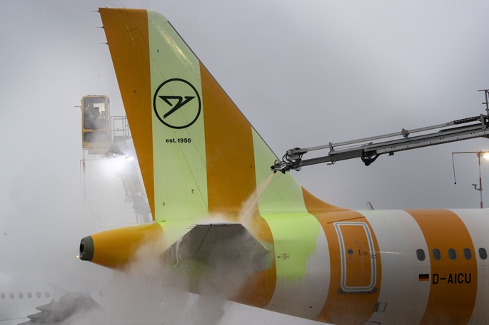 Schools close as Germany set to be hit by major winter storm