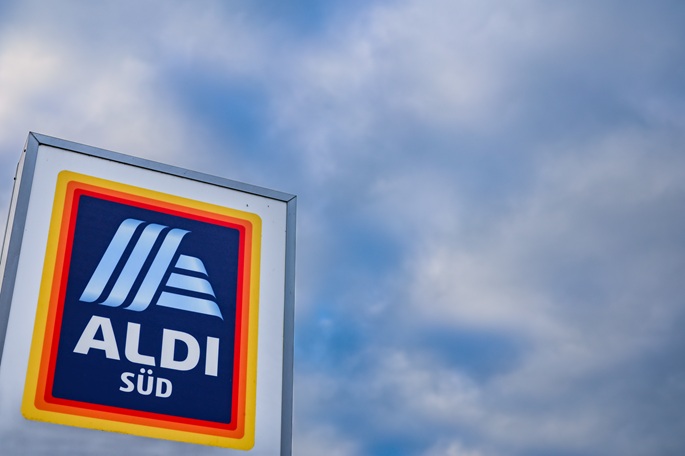 Retail giant Aldi to cut hundreds of jobs in Germany