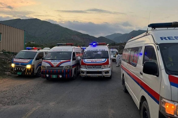 7 killed in suicide bombing at wedding ceremony in Pakistan