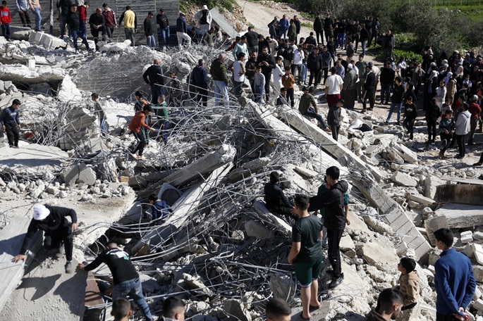 Israel approves controversial West Bank settlement expansion, Palestine condemns