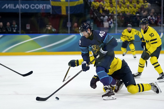 Finland blow Sweden in Olympics Ice Hockey