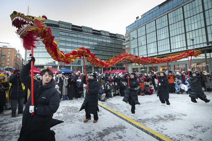 A dragon dance is staged during the 2026 "Happy Chinese New Year" folk fair in Helsinki on Friday. Photo: Xinhua by Matti Matikainen.