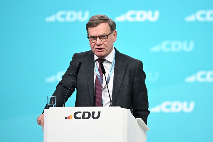 German FM voices concern over Trump's threat to leave NATO