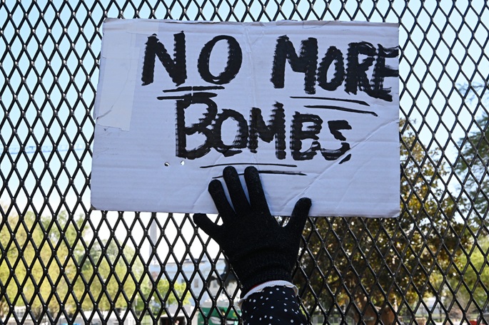 Stubb, other western leaders urge end to Mideast war via diplomacy