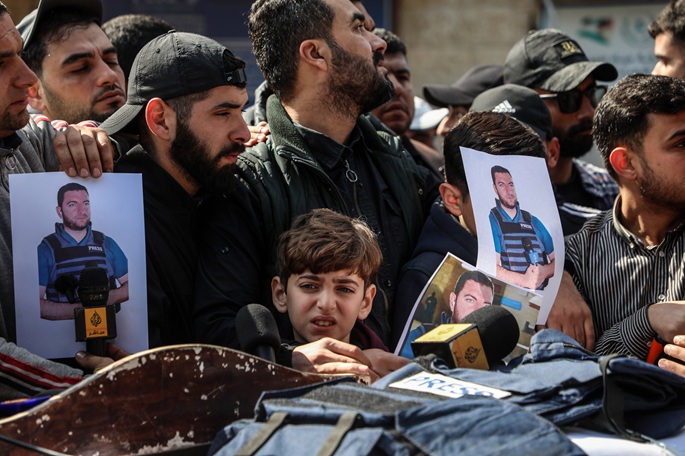 5 Palestinians killed in Israeli strikes in Gaza, West Bank