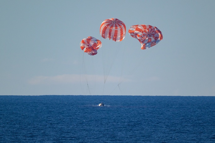 Artemis II splashes down off southern US California coast
