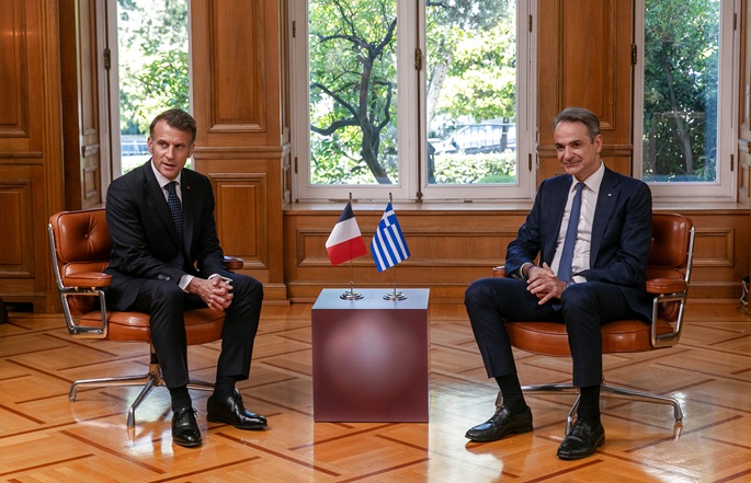 France, Greece enhance ties with 9 cooperation deals