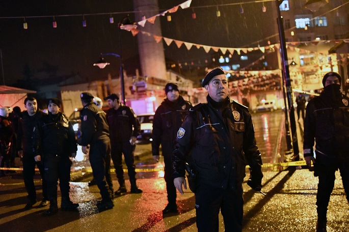 500 detained in Istanbul for defying May Day ban