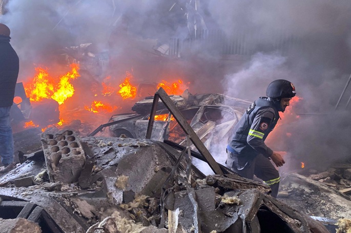 This photo shows a fire caused by Israeli airstrike in Beirut, Lebanon, on April 8, 2026. File Photo: Xinhua.