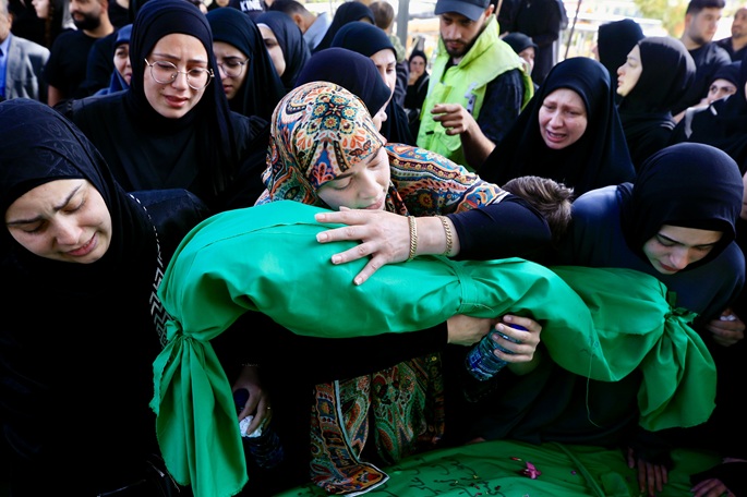 7 killed in Israeli strikes on Lebanon, Israeli soldier killed