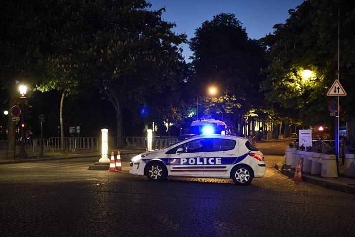 1 killed, 2 injured in shooting in western France