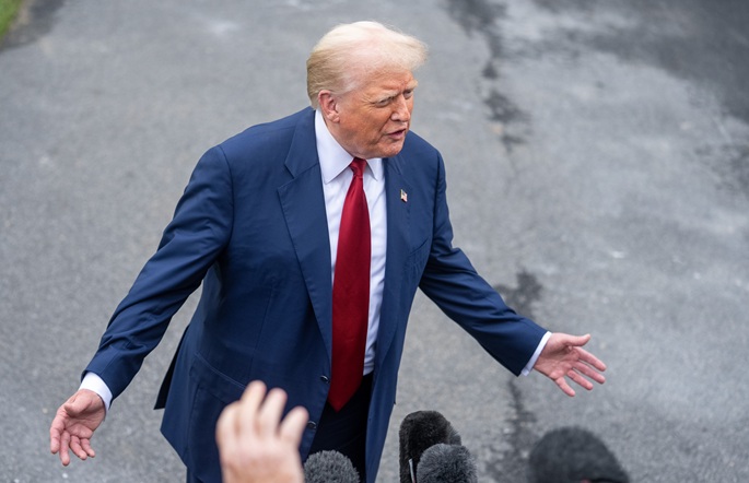 Trump says peace deal with Iran ´largely negotiated´, Iran rejects claim on Hormuz