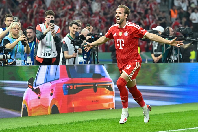 Harry Kane of Bayern Munich celebrates scoring during the German Cup football final match with VfB Stuttgart in Berlin, Germany, May 23, 2026. Photo: Xinhua.