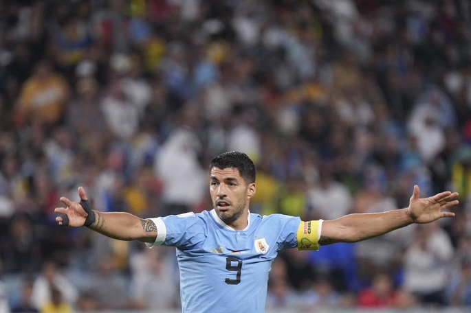 Uruguay names World Cup squad without Suarez