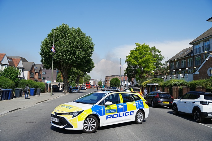 Anti-immigration tensions rise in UK after knife attack in Belfast