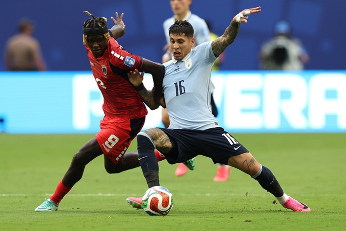 Cabo Verde hold Uruguay, make more history