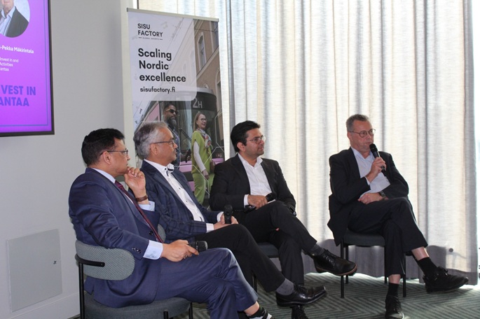 A Pannel discussion was held at the Forum. DF Photo.